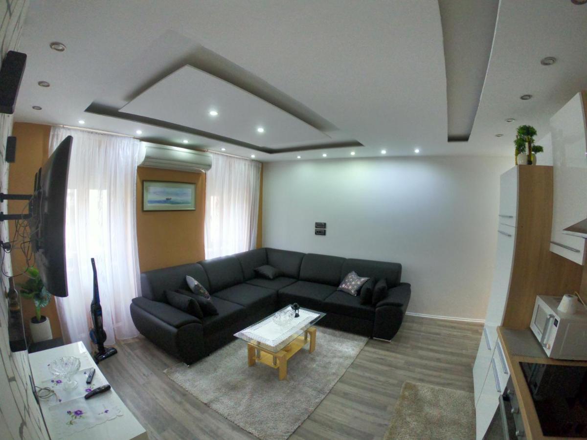 Apartmani Majetic Omisalj Ngoại thất bức ảnh