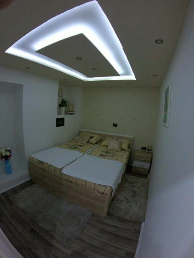 Apartmani Majetic Omisalj Ngoại thất bức ảnh